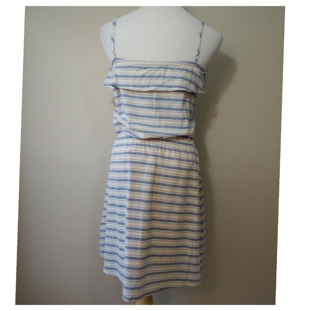 Striped Ruffled Dress - Picture 5 of 8